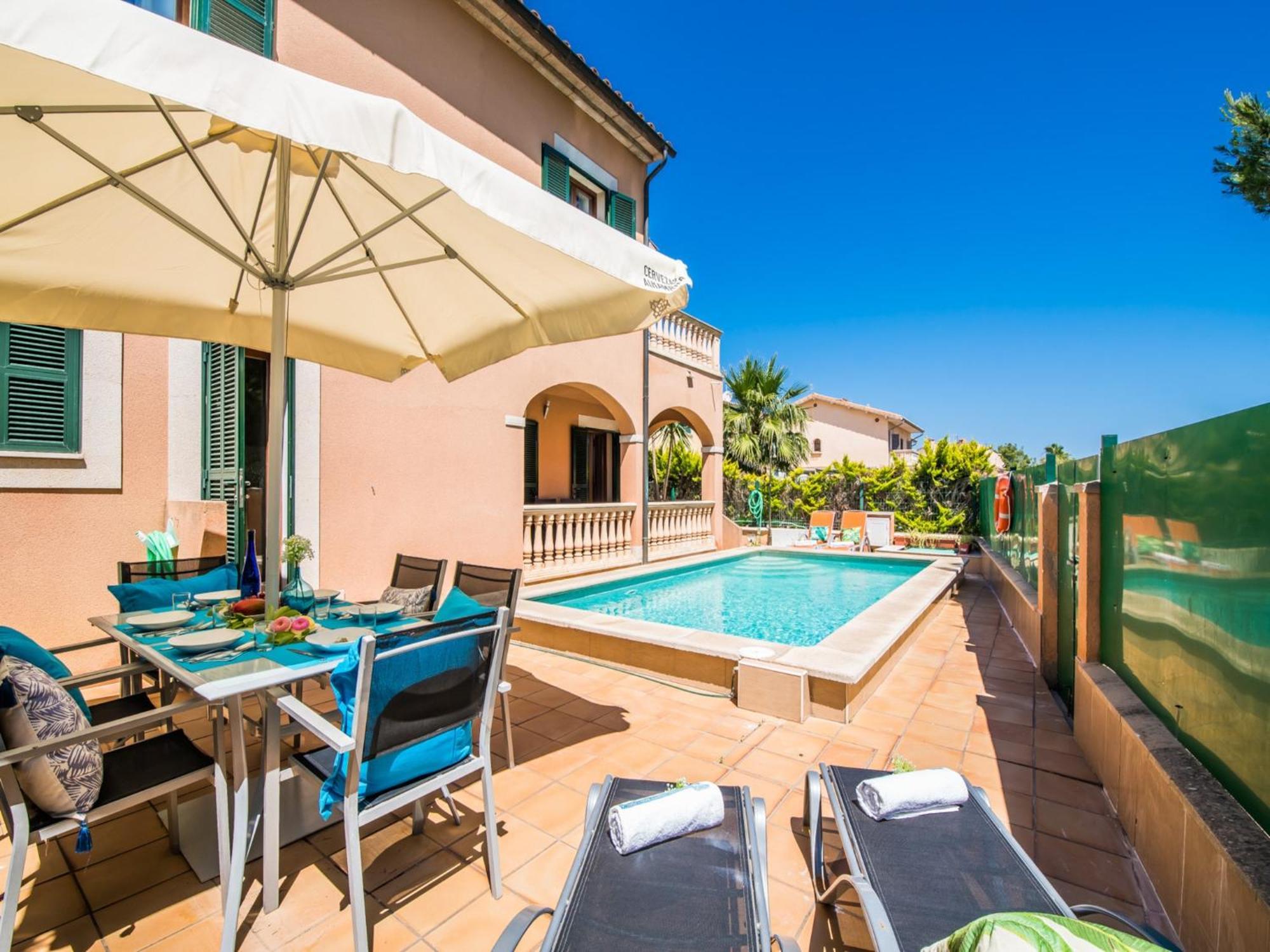 With Private Swimming Pool Ferienhaus